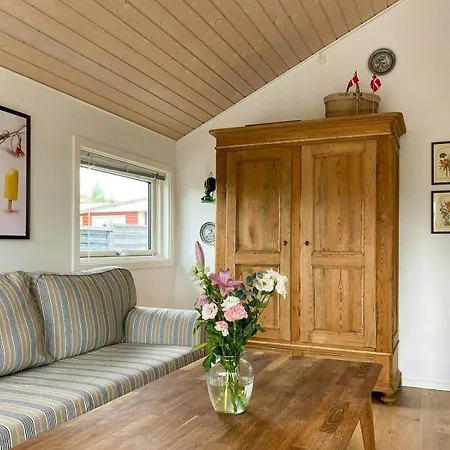 Ferienhaus Bright With Large Terrace Near